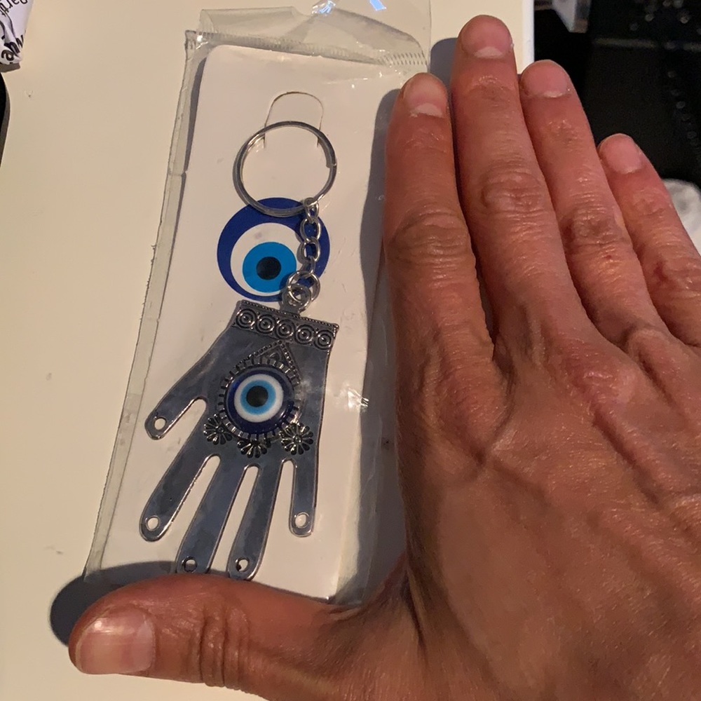Keychain - Picture 4 of 4
